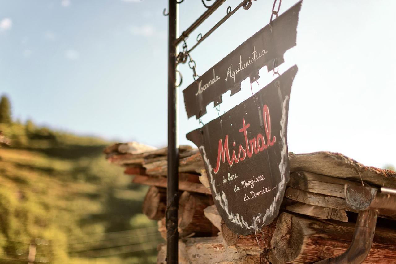 Albergo Locanda Mistral Acceglio Exterior photo